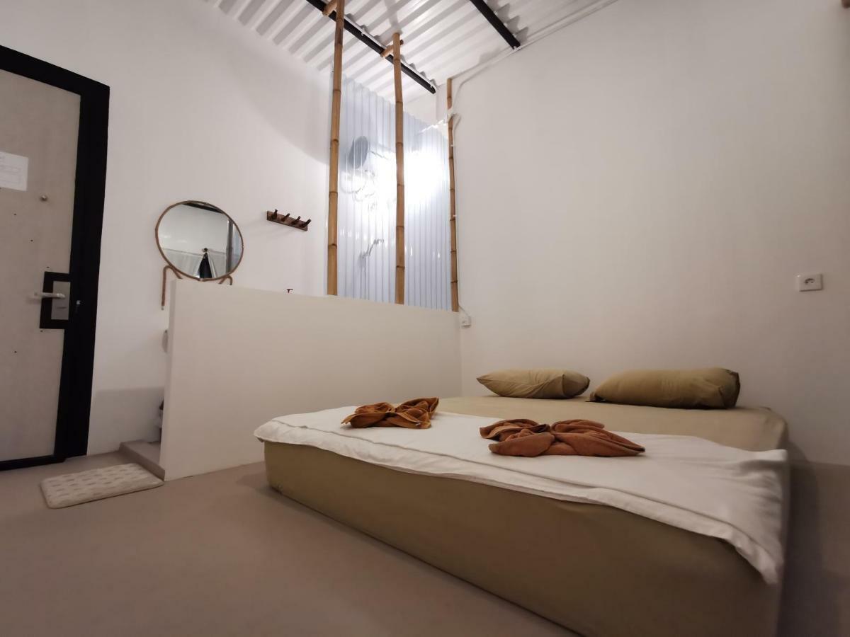 Hotel Bat & Arrow Padang  Zimmer foto